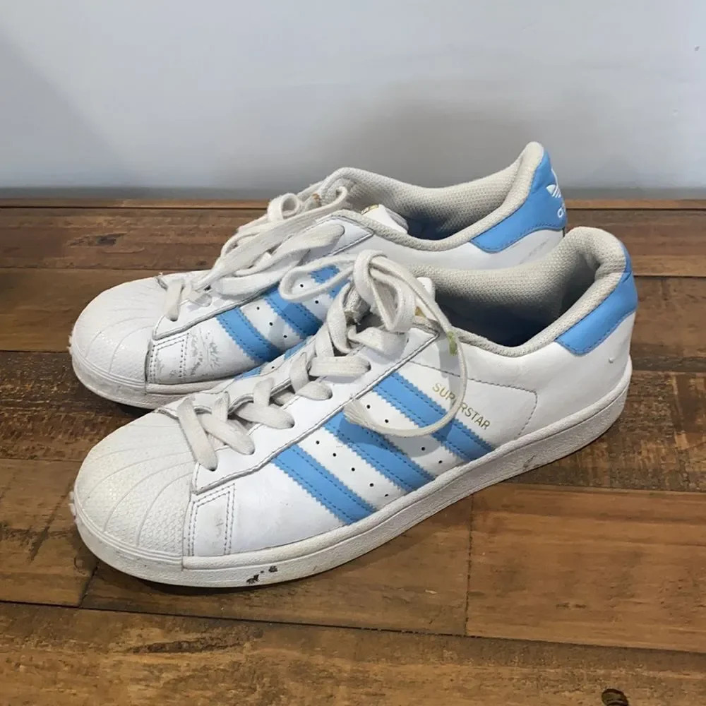 Adidas Women’s White Light Blue Shell Toe Superstar Sneakers Shoes Sz 6